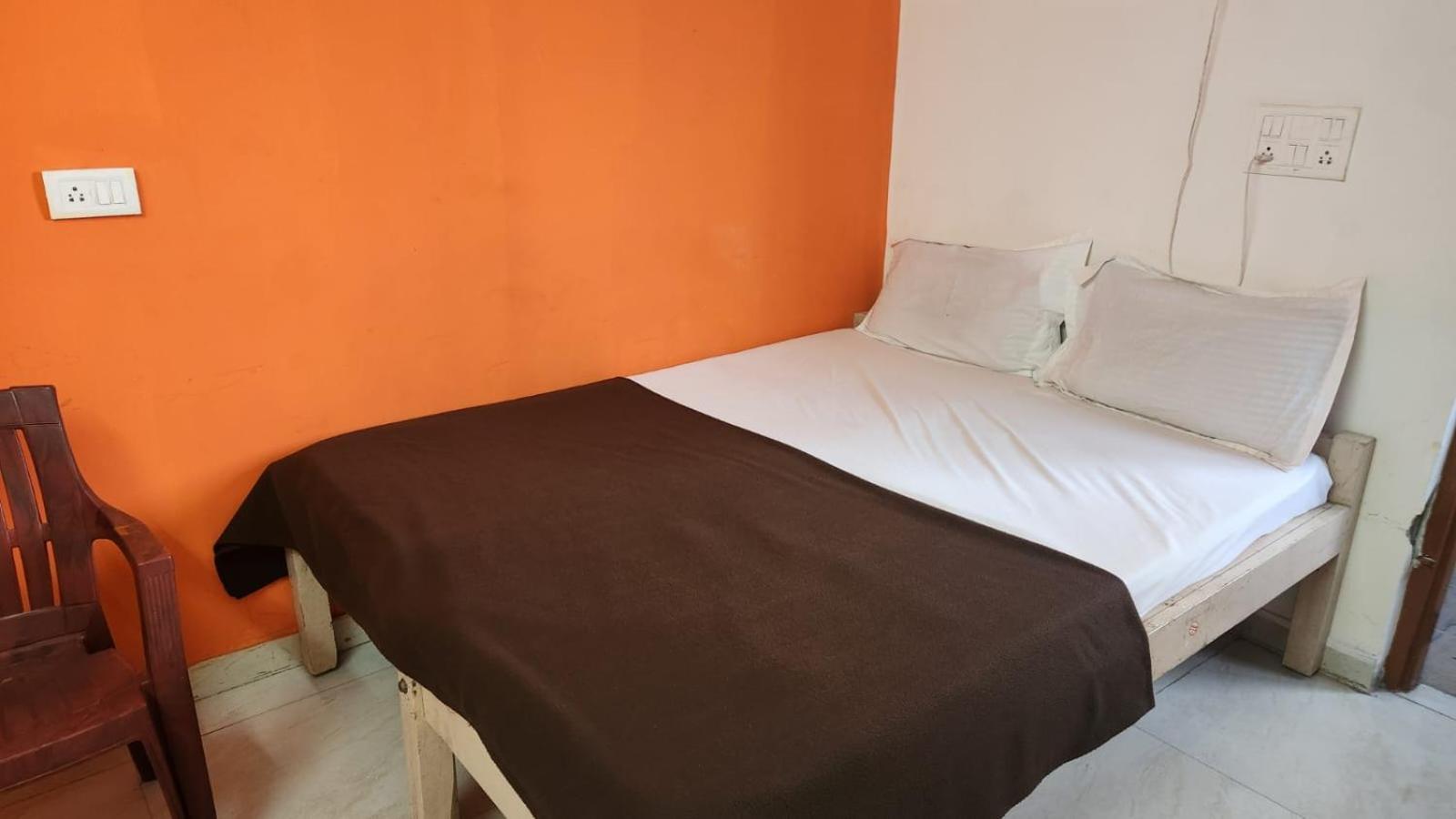 Varaha Residency Hotell Mysore Exteriör bild